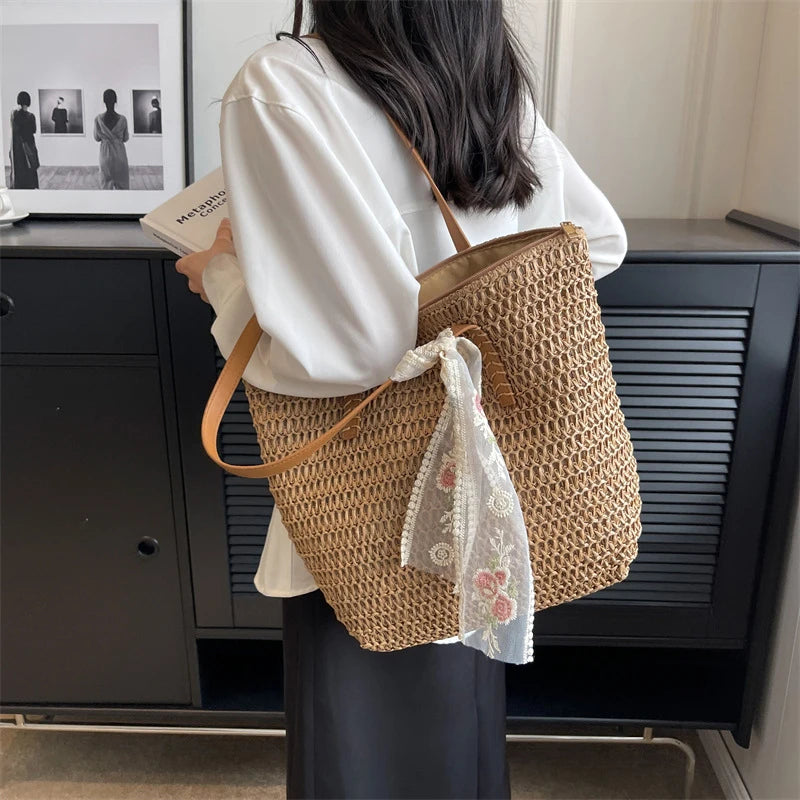 SummerWeave Shoulder Bag