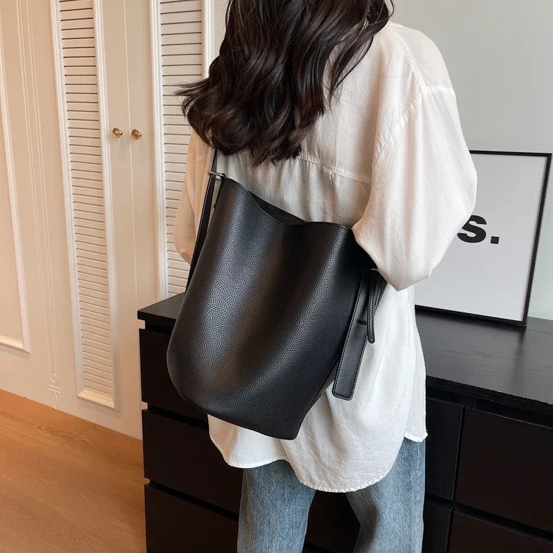 Solid Elegance Leather Bag